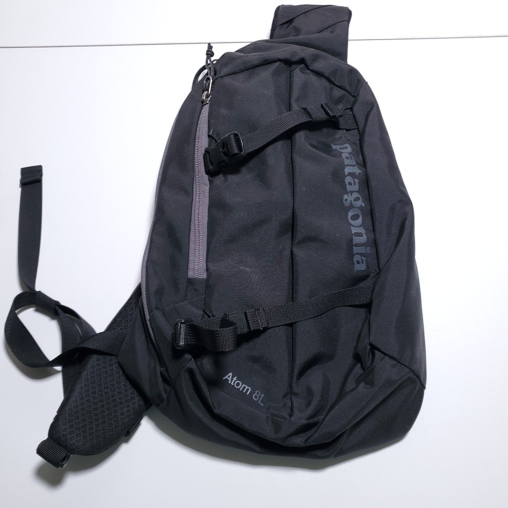 Patagonia Atom Sling Bag 8L - Black Crossbody